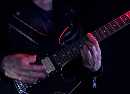 Elektro Gitar Öğrenmek Zor mu?